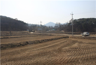 그림입니다.
원본 그림의 이름: IMG_4666.JPG
원본 그림의 크기: 가로 1936pixel, 세로 1288pixel
사진 찍은 날짜: 2014년 03월 03일 오후 13:10